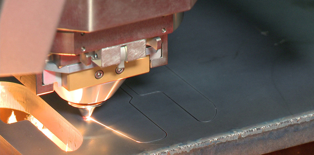 Máquina de corte a laser não pode cortar placa de alumínio de 2mm