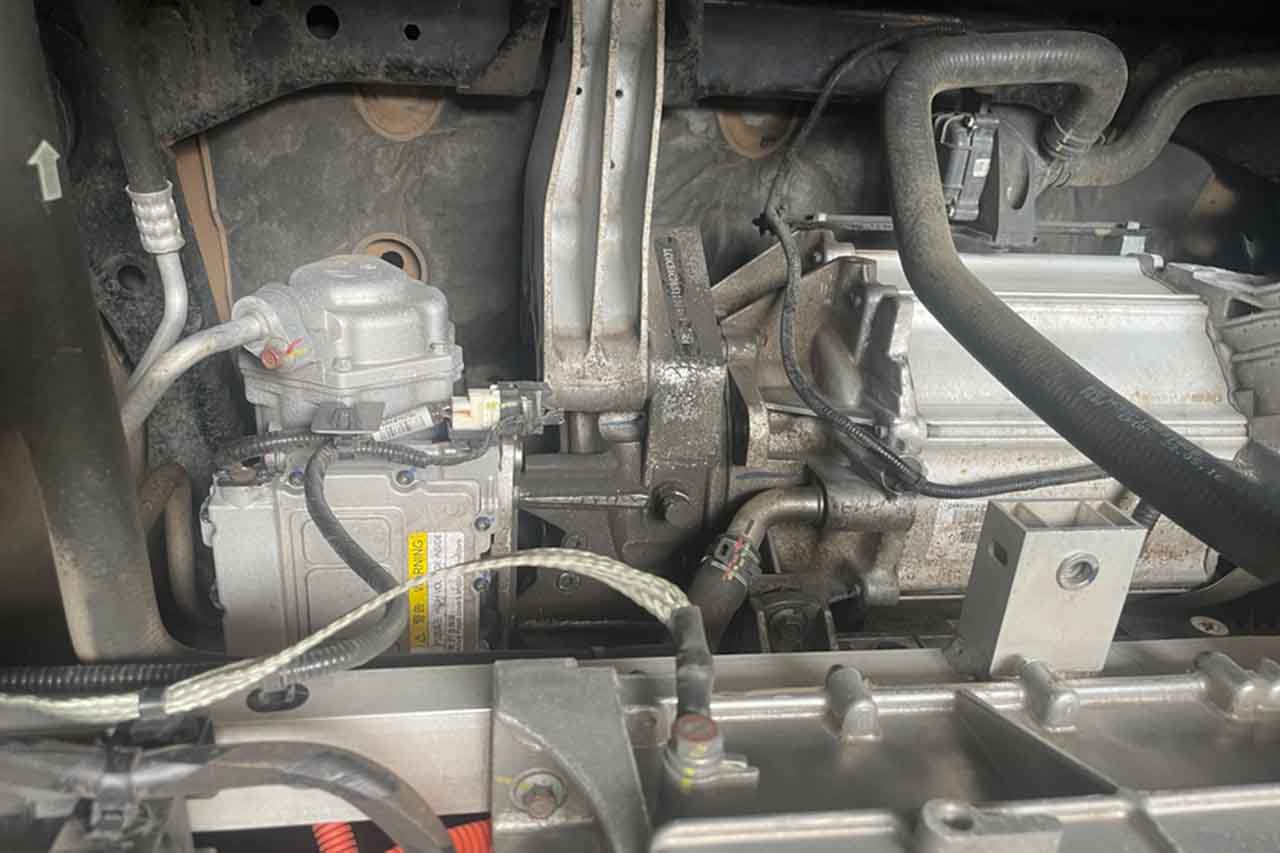 laser cleaner machine price Manchas de óleo em motores de automóveis