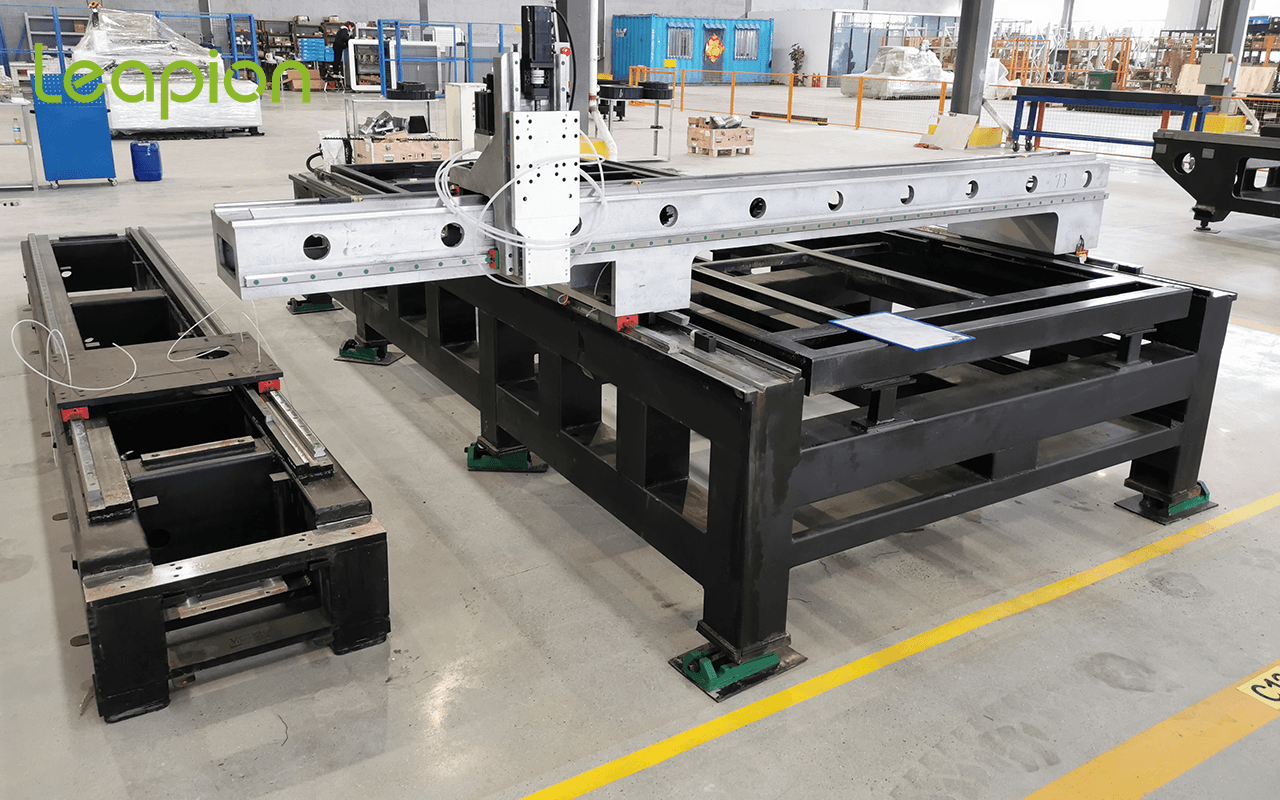 Aplicação de estrutura de leito de soldagem de placa de aço em máquina de corte a laser