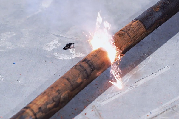 Quão eficaz é usar um laser para remover tinta da madeira？