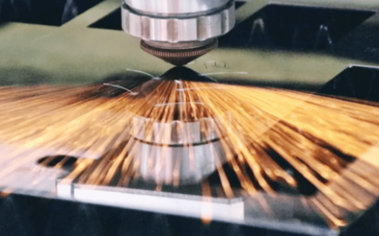 O impacto da velocidade de corte de máquina de corte a laser de metal na qualidade de corte
