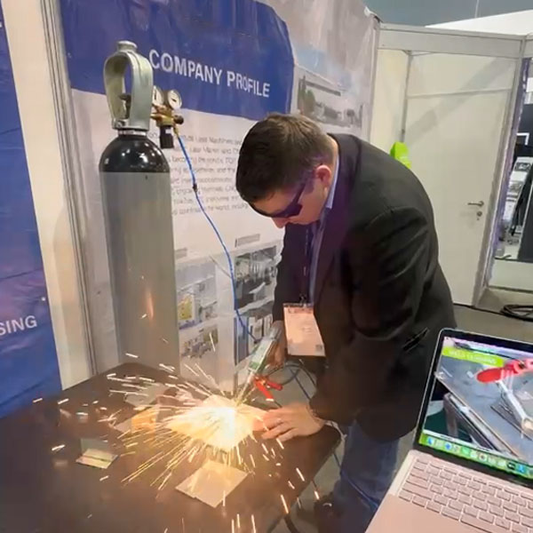 M&aacute;quina de solda INTERTOOL &Aacute;ustria 