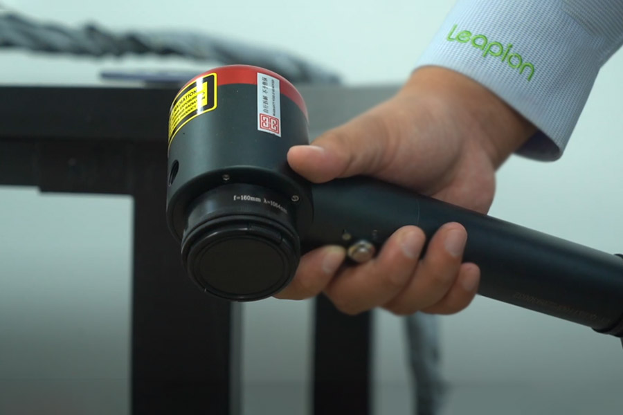 limpador a laser port&aacute;til