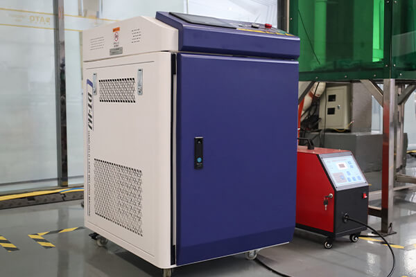 m&aacute;quina de solda a laser